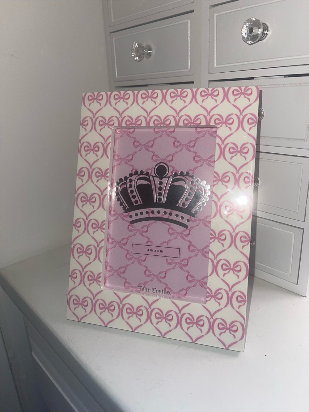 NWT Juicy Couture Pink and White Crown Photo Frame